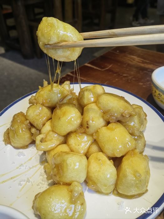 锡林河饭店奶豆腐图片