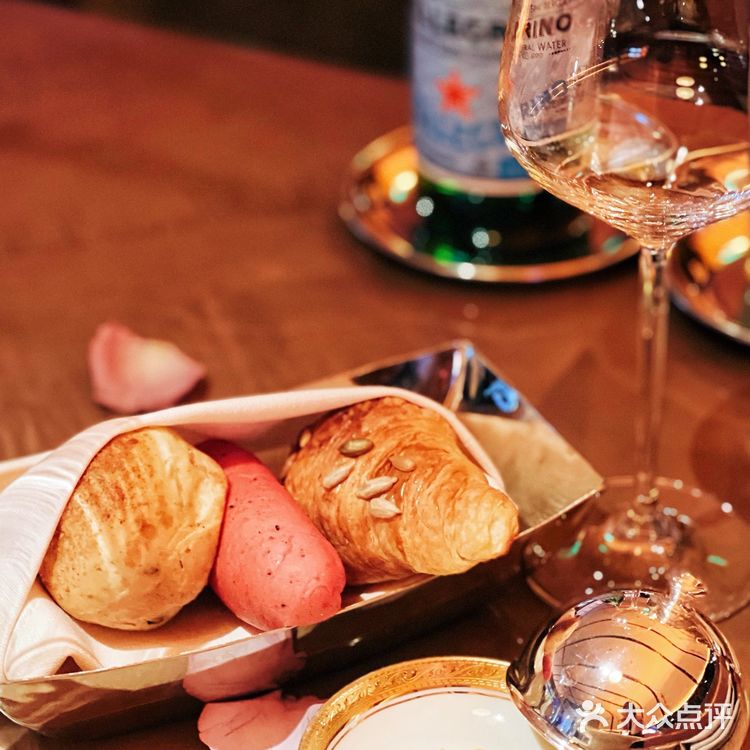 [礼花]北京探店｜京城氛围天花板，藏在西单大悦城的牛排家❗ 