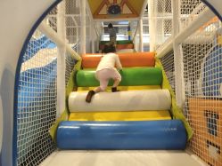 -多奇妙乐园·淘气堡·电玩·抓娃娃(海口吾悦店)