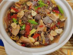-叁煨蹄花·下饭盐帮菜(人民广场店)