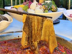 -茅草房·河畔园林火锅