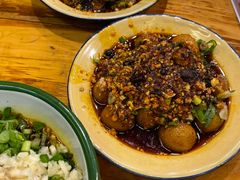 -拈签一笑黄牛肉辣卤串串