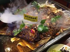 烤草鱼-森燊记烤鱼吧(光谷店)