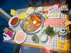 -山悦里 山野·鲜火锅(罗斯福广场店)