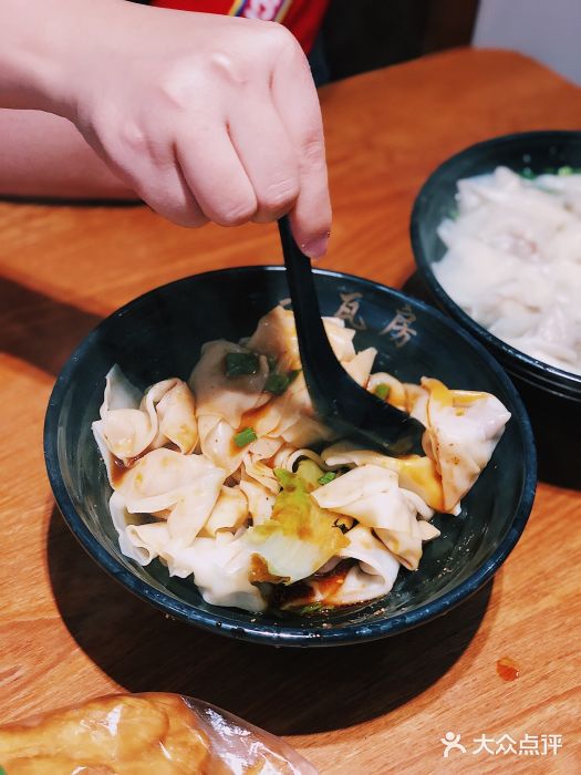 青石桥老瓦房肥肠粉总店(青石桥总店)红油抄手图片