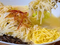 -乐忻皇朝(上海中心大厦店)