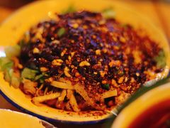 -拈签一笑黄牛肉辣卤串串