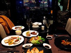 -唐拉雅秀酒店-西锦汇空中BBQ·思创餐厅