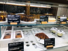 面包甜点陈列柜-WHEAT&BAKER-麥(凯德来福士店)