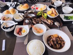 粤式牛腩饭-美食汇·海鲜自助西餐厅·江门富力万达嘉华酒店