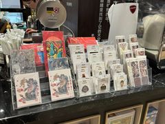 -钟书阁(群光广场店)