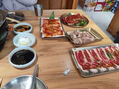 -汉城烤肉·黑金冠(华山路店)