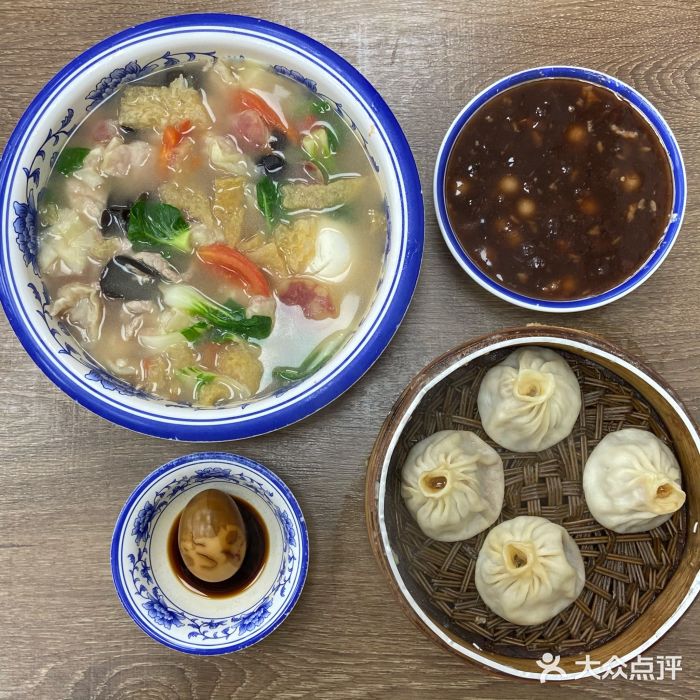 刘长兴(逸仙桥店)三鲜馄饨图片