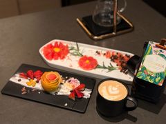 -星巴克臻选(上海合生汇1F店)