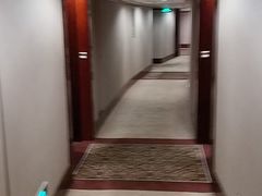 -深圳富苑皇冠假日套房酒店