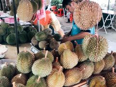 -阿龙榴莲摊