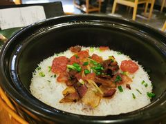 广式腊味煲仔饭-狐狸爱上椰子鸡(滨江星光大道店)