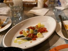 意式小肌刺身配百里杏-BISTROFIORE美伊娜(伊犁南路店)