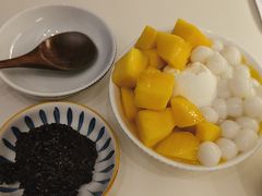 黑糯米-小团圆糖水铺(襄阳南路店)
