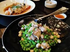 蟹钳豌豆鸡头米-杭州西子湖四季酒店·金沙厅