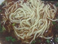 -牛一嘴·兰州牛肉面·大盘鸡(财富中心店)