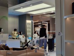 -PE SALON