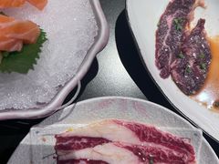 -山川小町·极番烧肉(新地假日广场店)