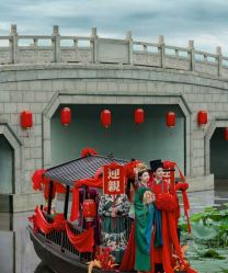 -都市丽人婚纱摄影