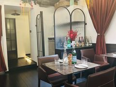 -LESCEDARS Brasserie Bistro香柏树