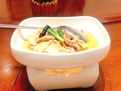 黄山笋煨鹿茸菌-千滋百味·醉江澜花园餐厅(街道口店)