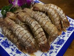 -老东镇啤酒屋海鲜加工·蒸汽海鲜·海鲜烧烤(台东店)