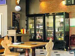 大堂-LENBACH兰巴赫西餐啤酒坊(大连东港店)