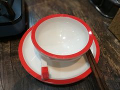 餐具摆设-小龍鳳·港式海鲜打边炉(沙湖路店)
