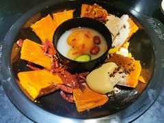 鸳鸯锅底-重庆古老火锅