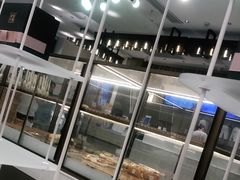 面包甜点陈列柜-奈雪的茶(华侨城创意园店)