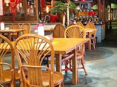 -野山舂·贵州现舂酸汤火锅(鸿通城店)