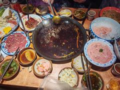 -周小明火锅(黑金冠社区店)