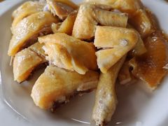 白切文昌鸡-蓝湾碧波·老字号·疍家非遗海上餐厅