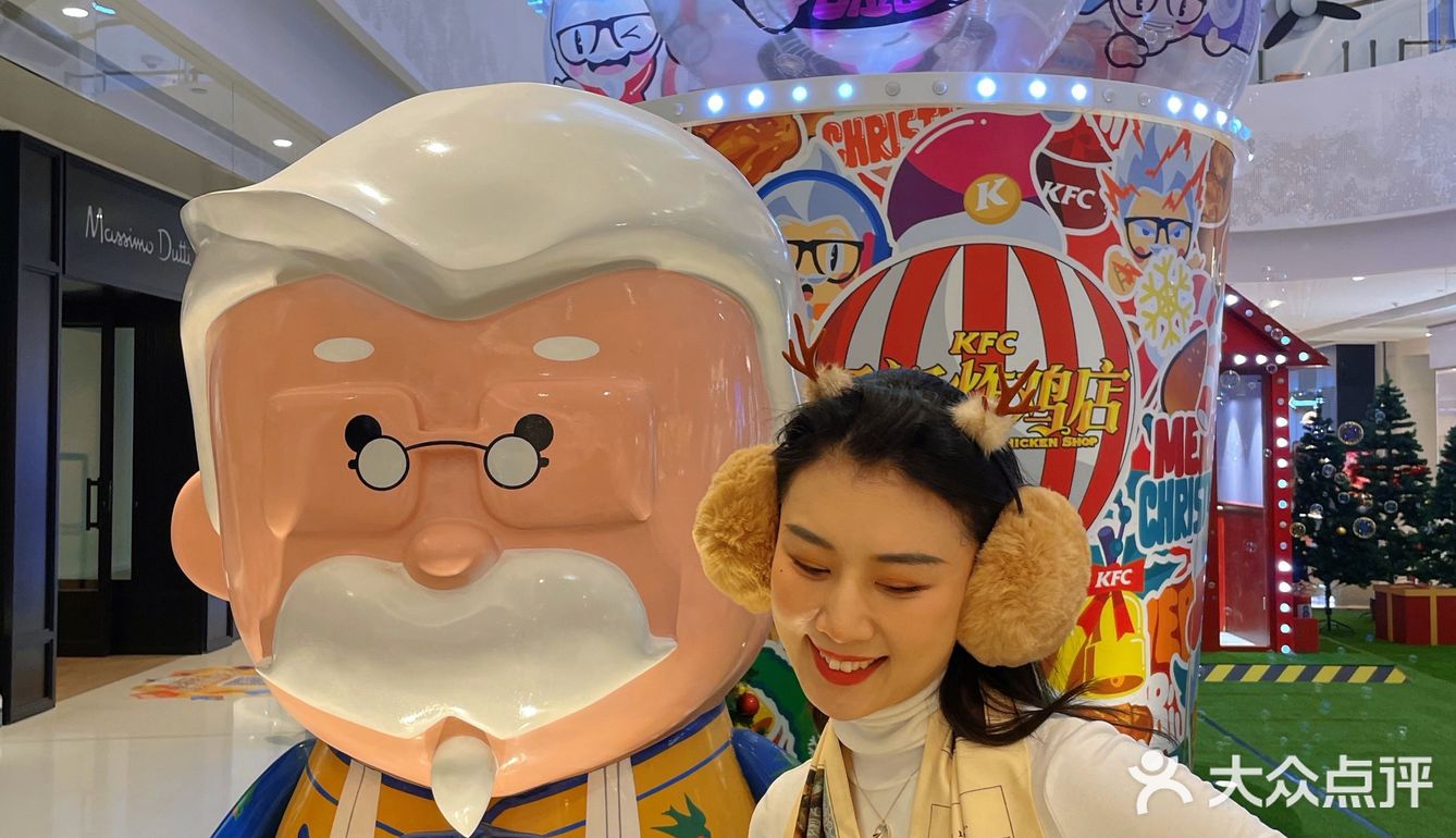 青岛拍照㊙️KFC炸鸡圣诞季✅带你坐上热气球