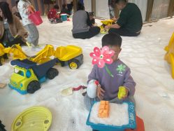 -奈尔宝家庭中心·亲子餐厅(鄞州万达店)