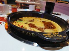 -钢管厂五区小郡肝串串香(蜀都万达店)