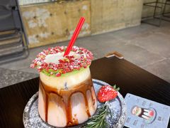 花环-BE NORMAL CAFE(霞溪路店)