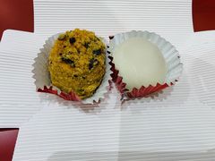 蛋黄香芋福团-裕莲楼(环球港店)