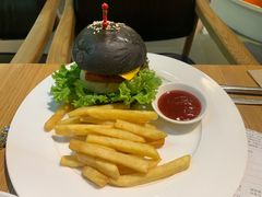 -文汇新民联合报业集团(上海报业大厦店)