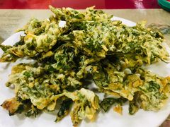 炸花椒芽-北京龙庆四季香农家饭庄·灶台鱼·碳烤虹鳟鱼(龙庆峡店)
