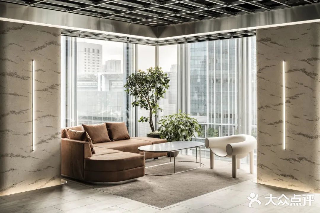 自然优雅的日本简约设计[礼花]