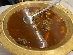 -霄汉牛三鲜湖北砂锅菜(万松园2店)