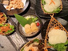 -湊湊火锅·茶憩(打浦桥日月光店)