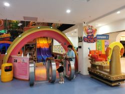 -太空学院儿童娱教乐园(中华广场店)