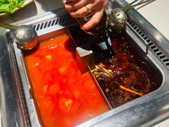 -海底捞火锅鲜切牛肉主题店(长寿路店)